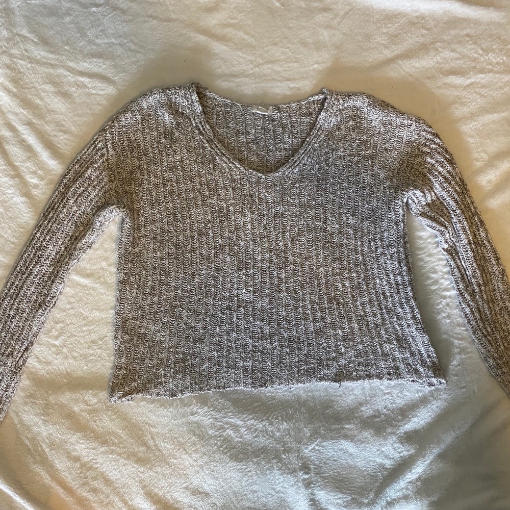 Light grey sweater